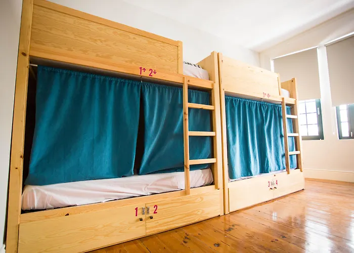 Nice Way Porto Hostel
